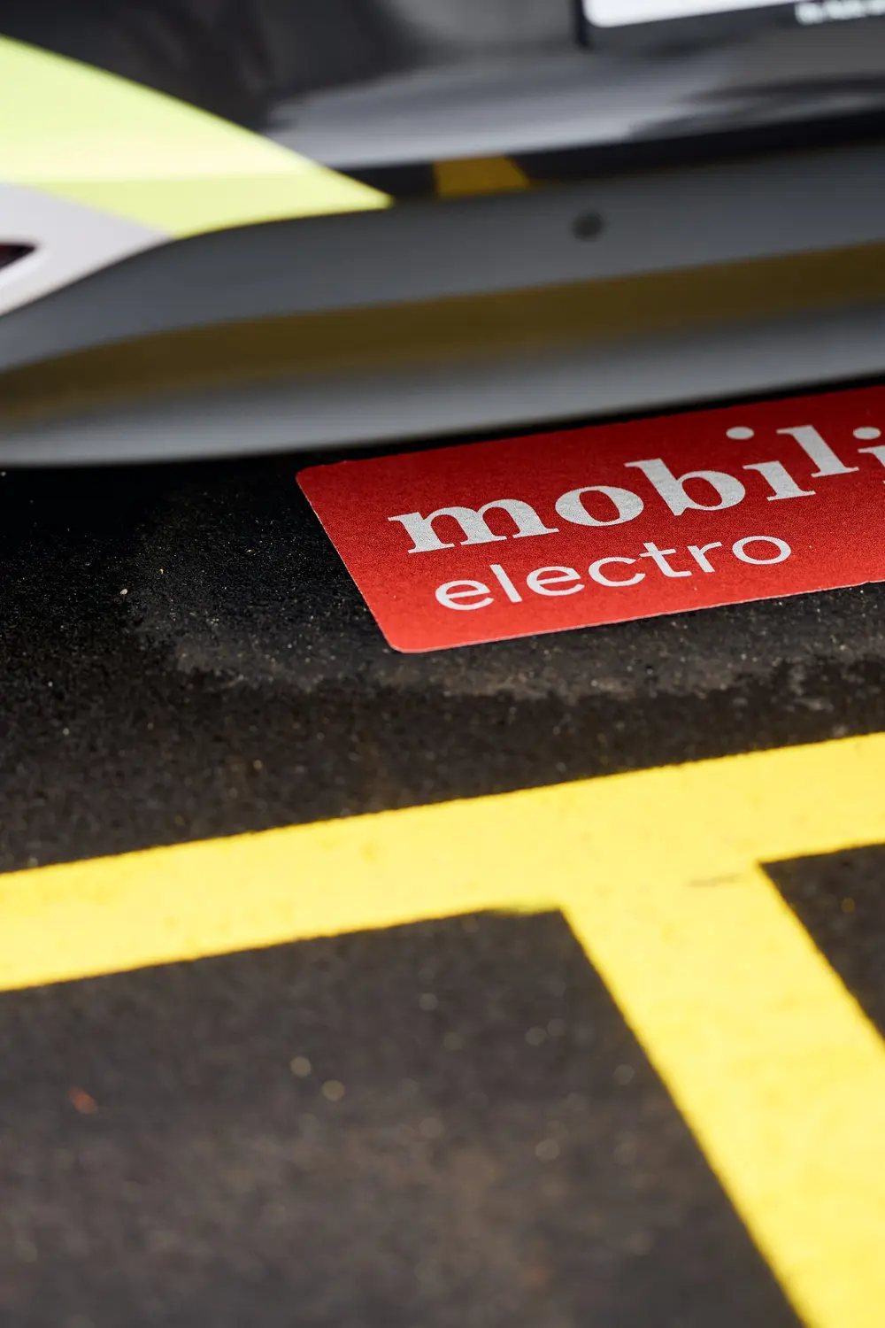 500. elektroauto_kunstauto_mobility-carsharing_2024