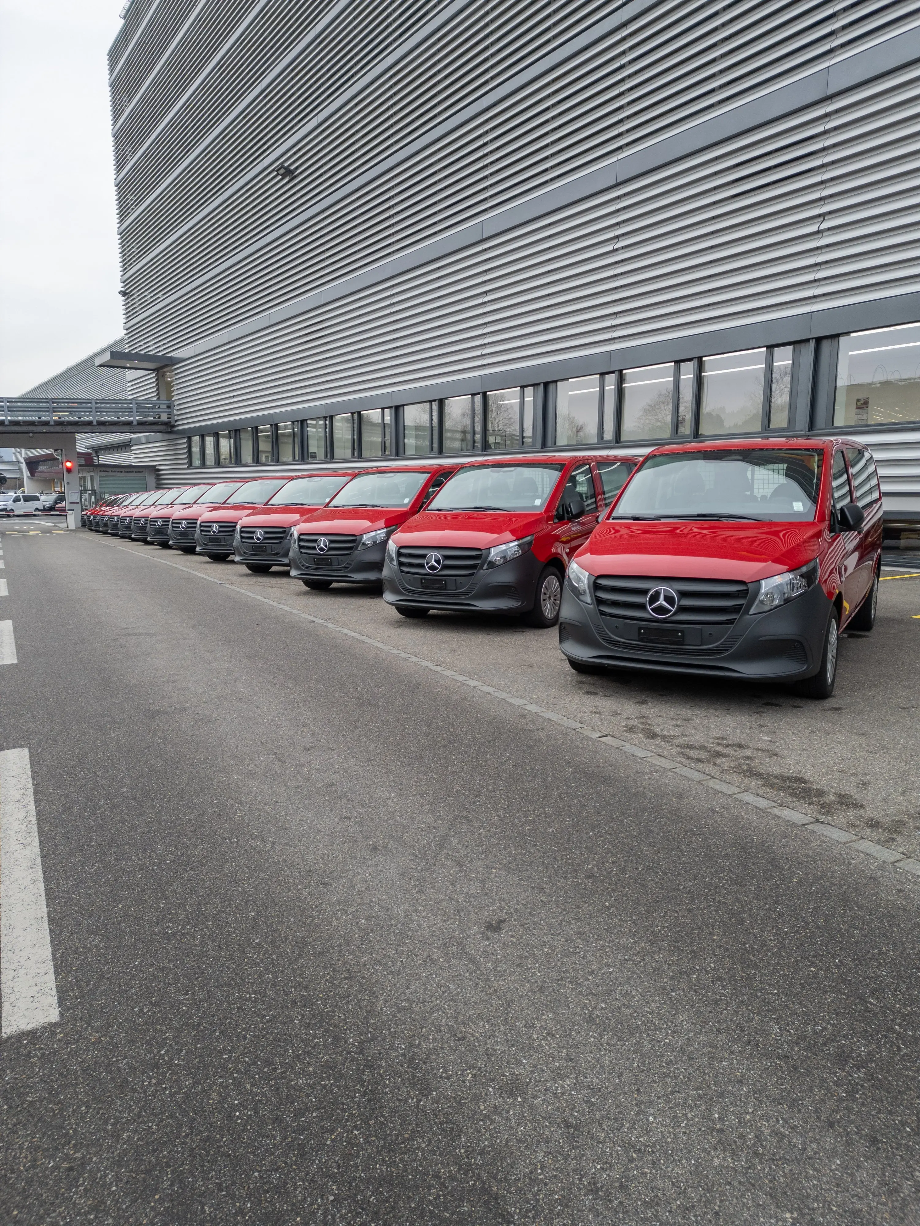 250210_MercedesVans_Transporter_003